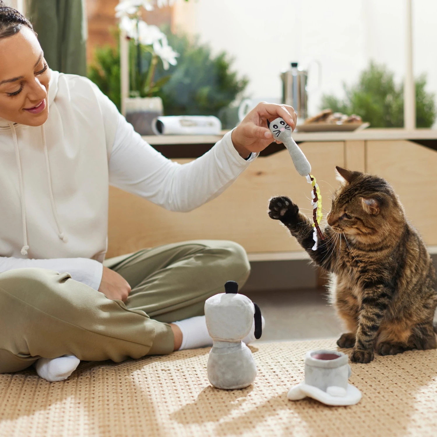 Frisco Brunch Coffee Set Plush Cat Toy With Catnip 5 Frisco Brunch Coffee Set Plush Cat Toy With Catnip - Image 3